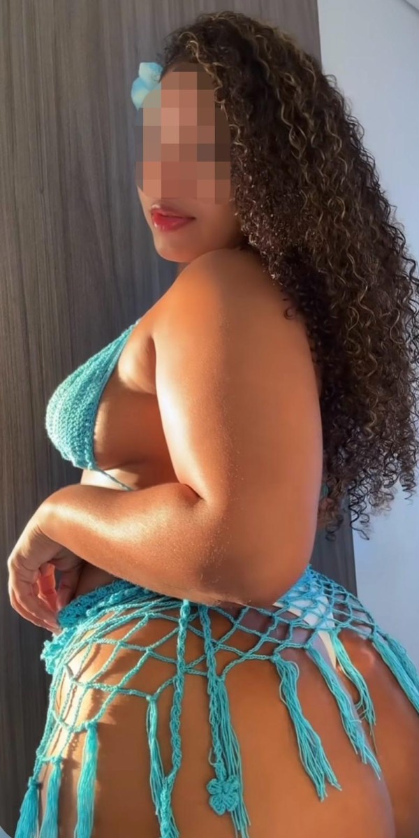 CUBANA PRIMERA VEZ EN CUENCA! FIESTERA HOT