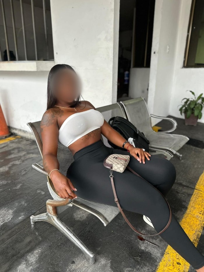 EXOTICA SENSUAL APASIONADA Y COMPLACIENTE