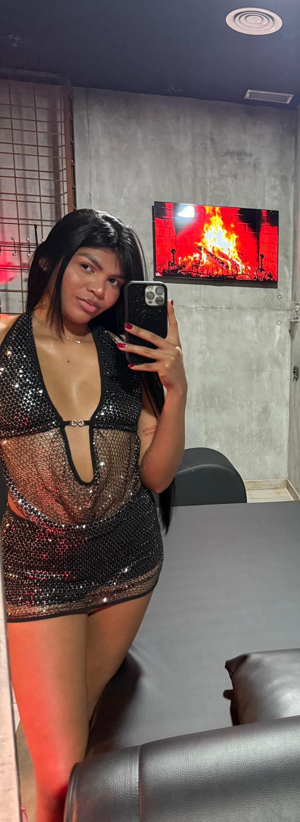 FIESTERA, JUGUETONA SIN LIMITES. . . SALIDAS