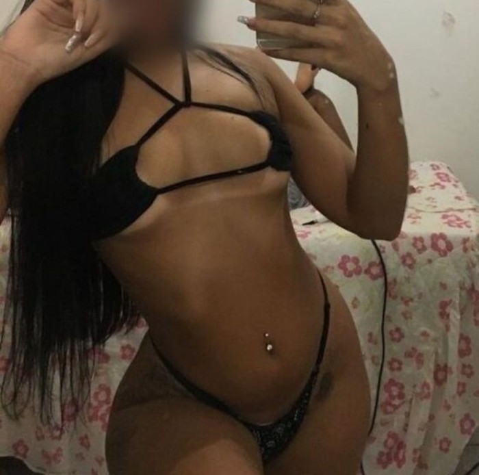 EN CALA RATJADA  SENSUAL APASIONADA BUENA AMANTE