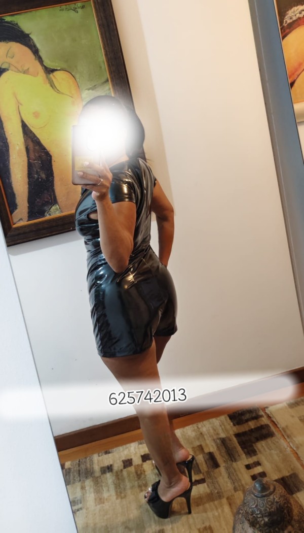 Ven a ver esta mamasota hermosa