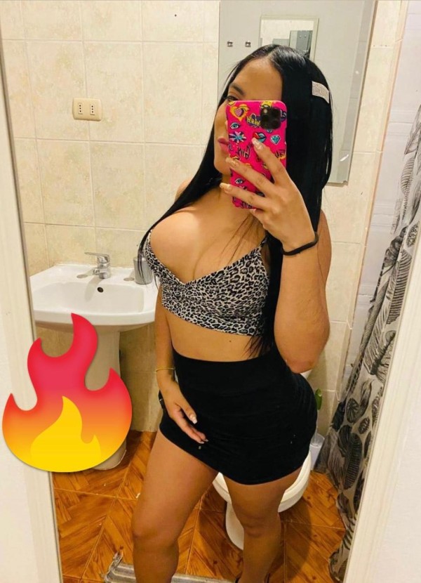 ARDIENTE FOGOSA SENSUAL FIESTA A TOPE