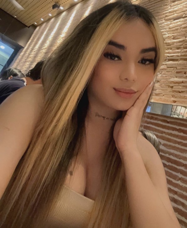 Colombiana mamasita llena de placer para ti