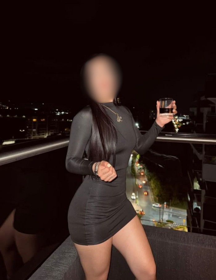 jovencita nueva en IRUN! COMPLETA E IMPLICADA