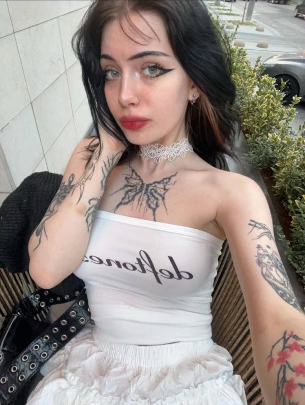 Hola soy una chica muy educada y guapa