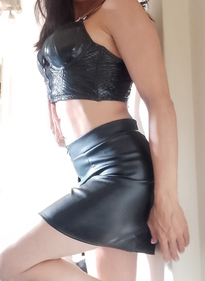 Novedad.fiestera vicio y morbo