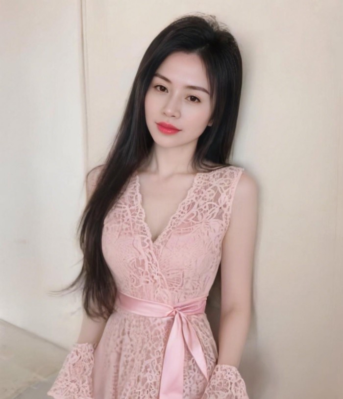 Nueva chica asiática china cariñosa simpática