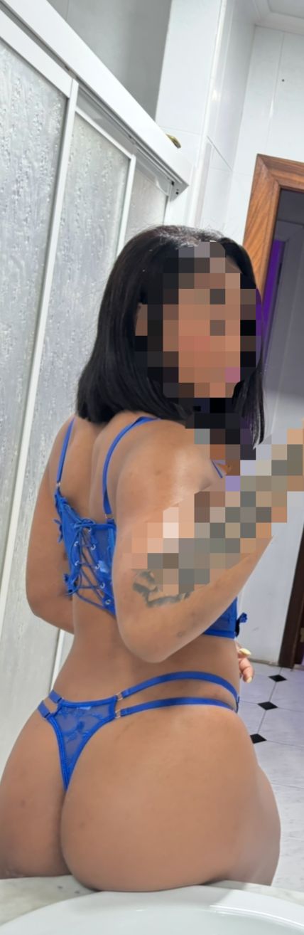 DESEO RECORRER TODA TU PIEL