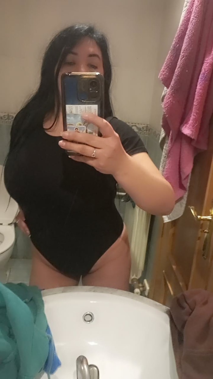 Guapa divertida Fiestera disponible 24hs  Quintana