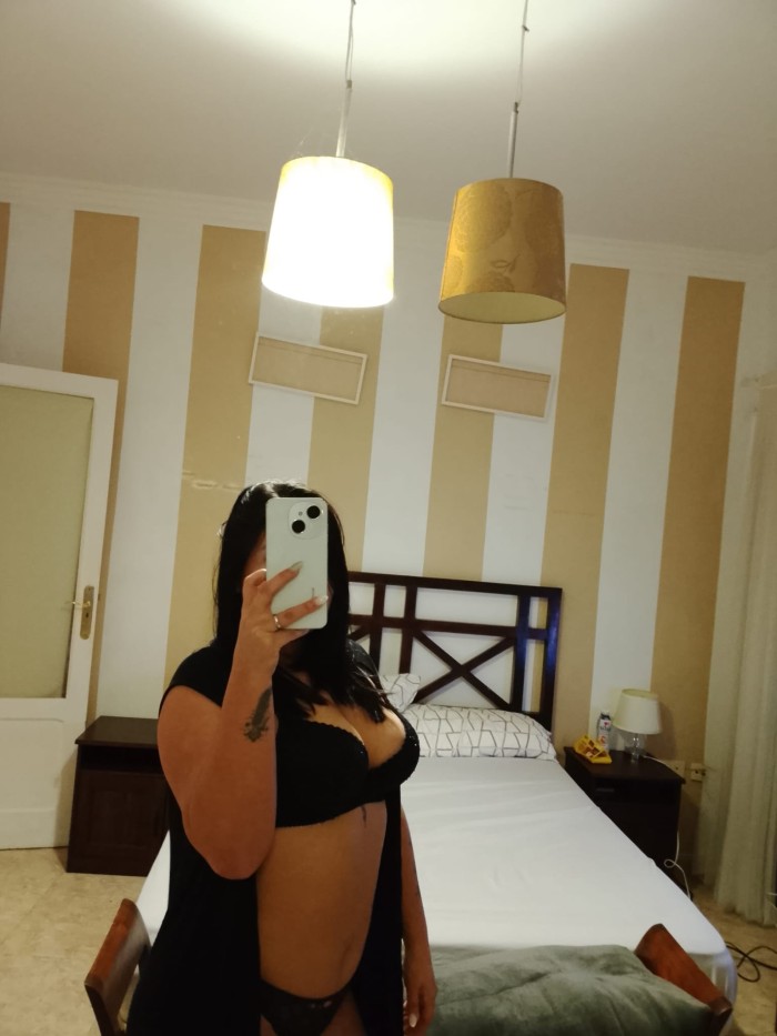 SEXY Y ENCANTADORA LATINA SEXO A TOPE 24 HORAS