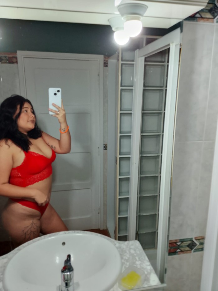 SEXY Y ENCANTADORA LATINA SEXO A TOPE 24 HORAS