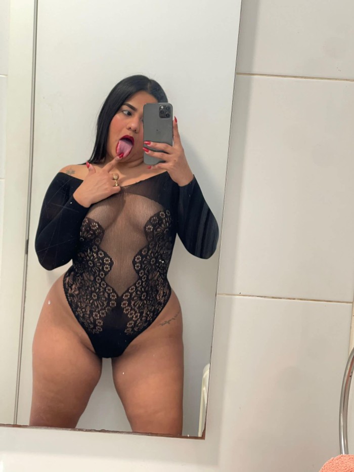 NINFOMANA ABURRIDA EN CASA DEMONOS PLACER