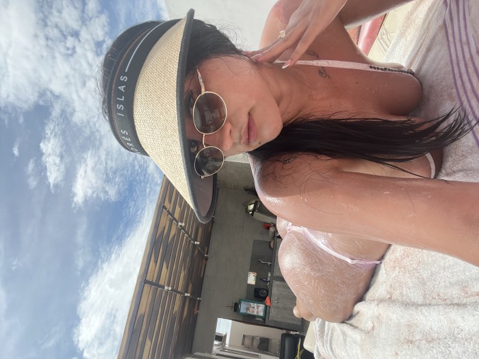 HERMOSA MORENA COLOMBIANA