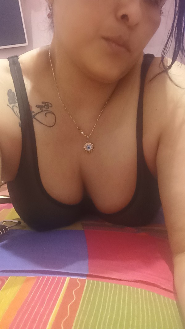Madurita paraguaya por el corte ingde Gerona cariñosa fiestera descomplicad