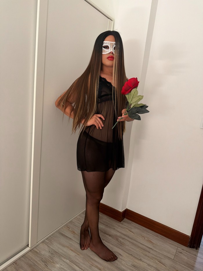 Jovencita trans Cachonda solo para ti