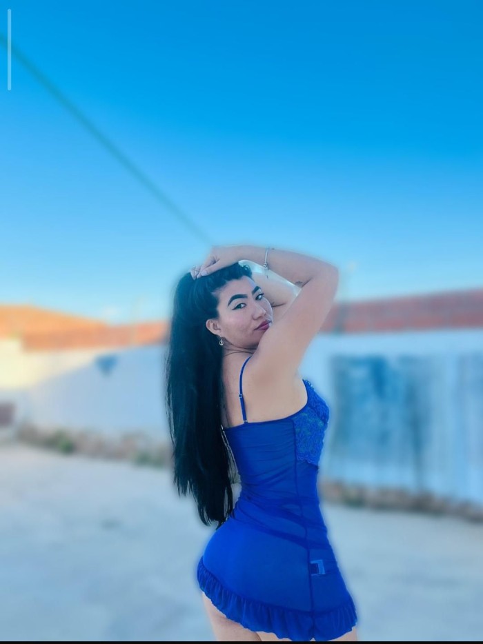 ANSIOSA POR CABALGAR EN TU POLLA Y QUE ME HAGAS CO