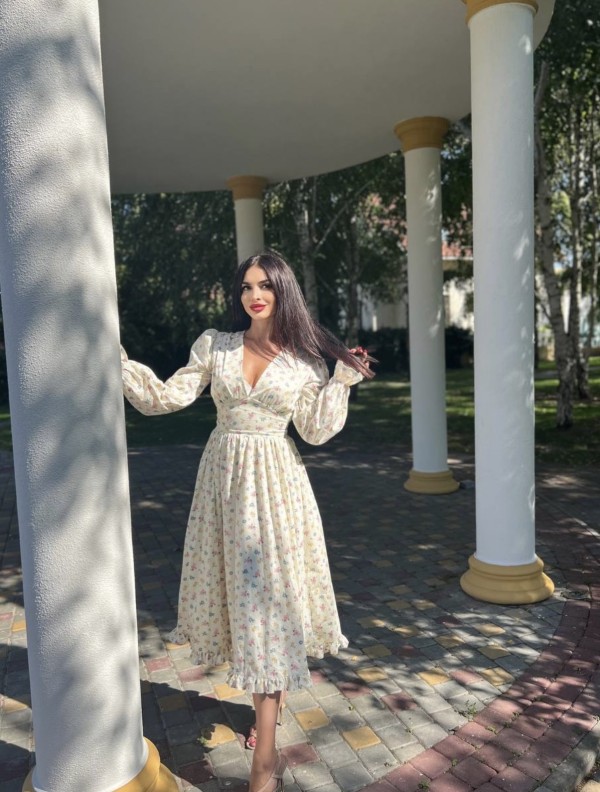 ANASTASIA CHICA DE ESTE … TE VAS ENAMORAR )