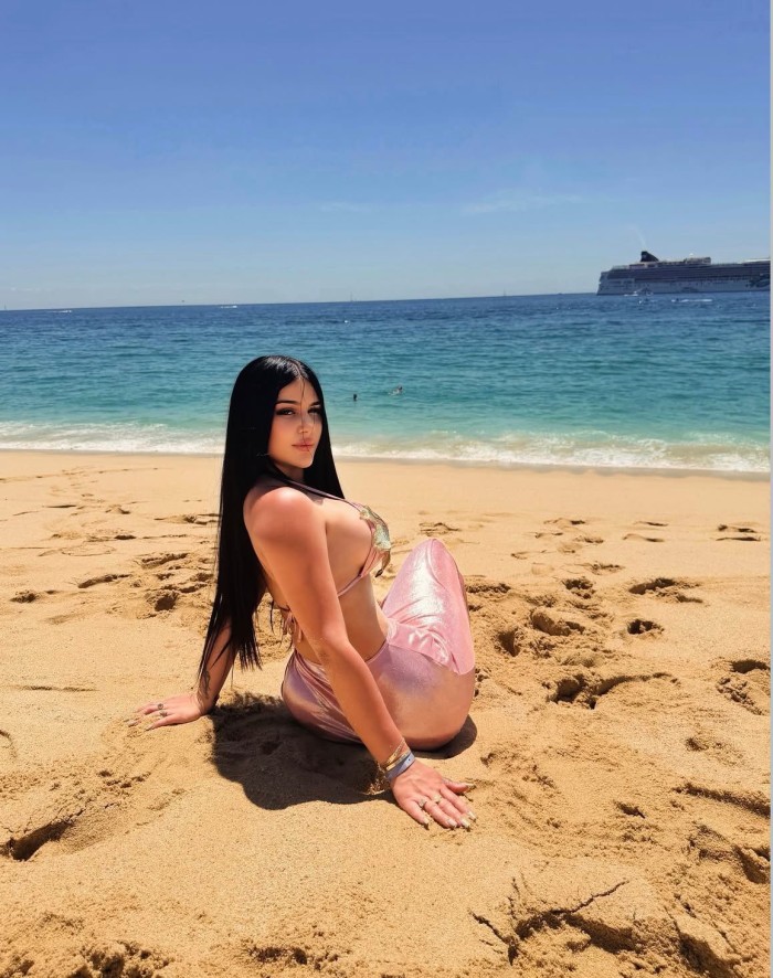 EN SANTA  CRUZ DE TENERIFE MUJER DESEOSA A TOPE