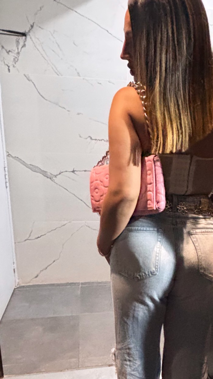 Chica trans catalana operada fotos reales