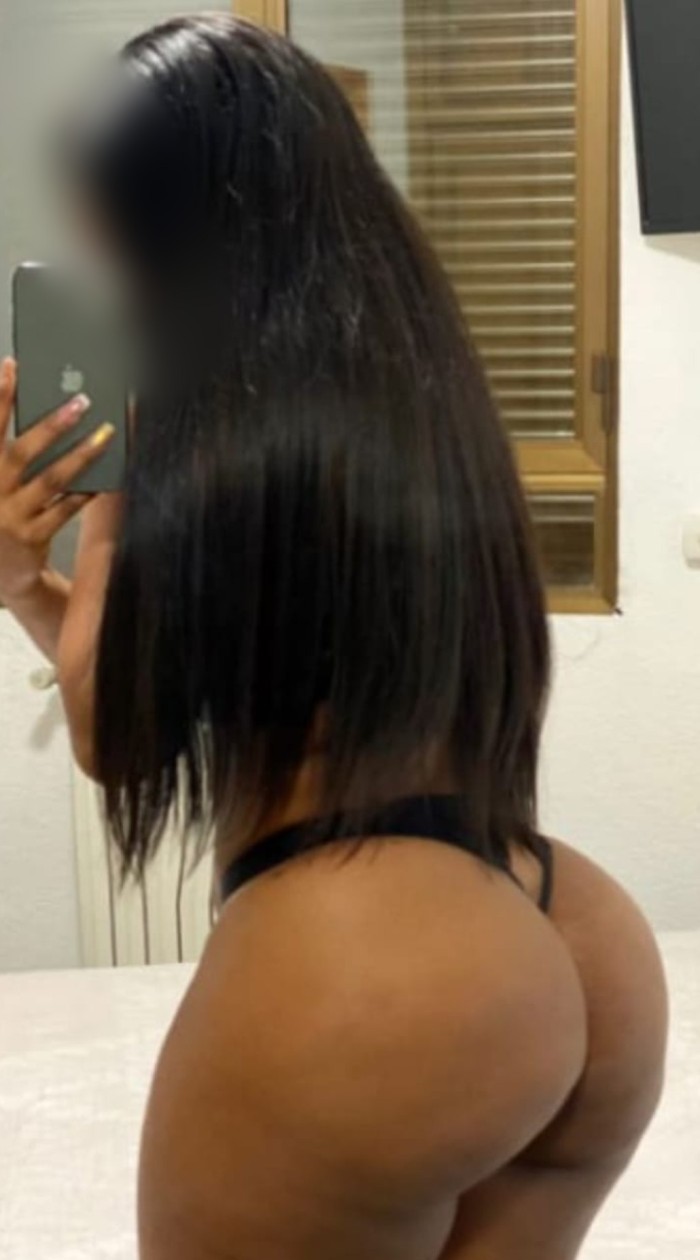 MUJER COLOMBIANA DE LUJO EXPLOSIVA Y CAÑERA