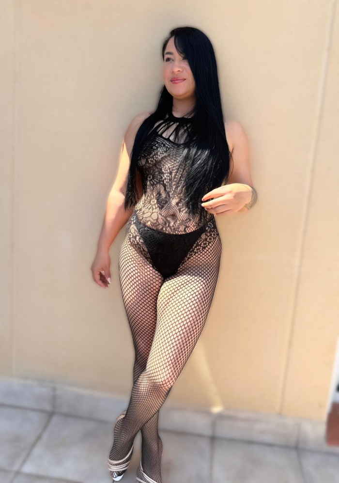 RICA COLOMBIANA CON GANAS DE FOLLAR