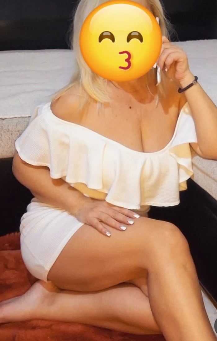 COLOMBIANA …MADURITA ALEGRE DIVERTIDA Y MORBOSA