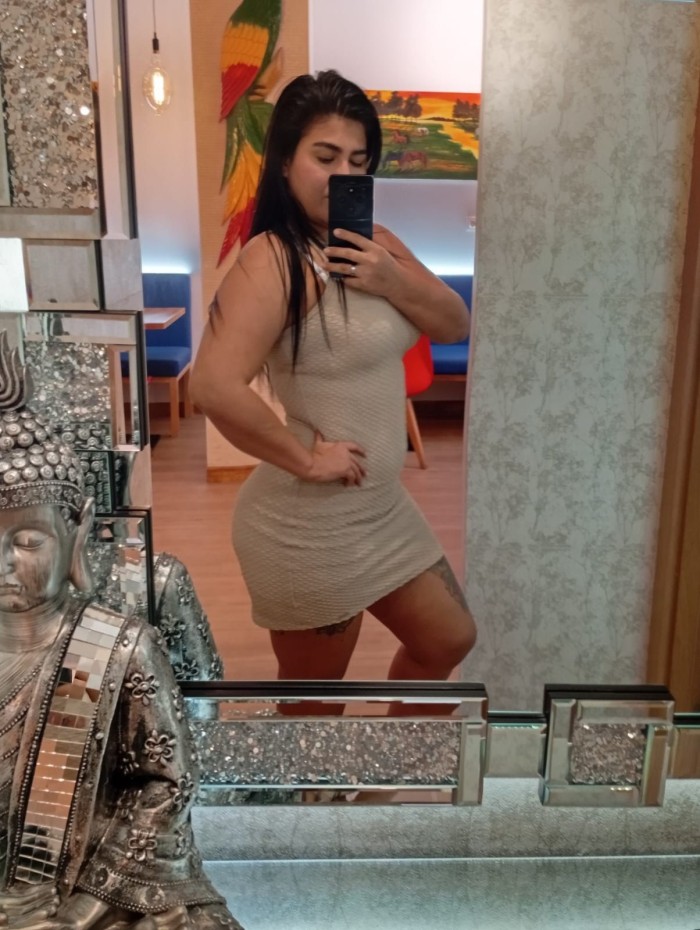 ESTOY EN TETUAN  QUIERO FOLLAR BASTANTE INSACIABLE