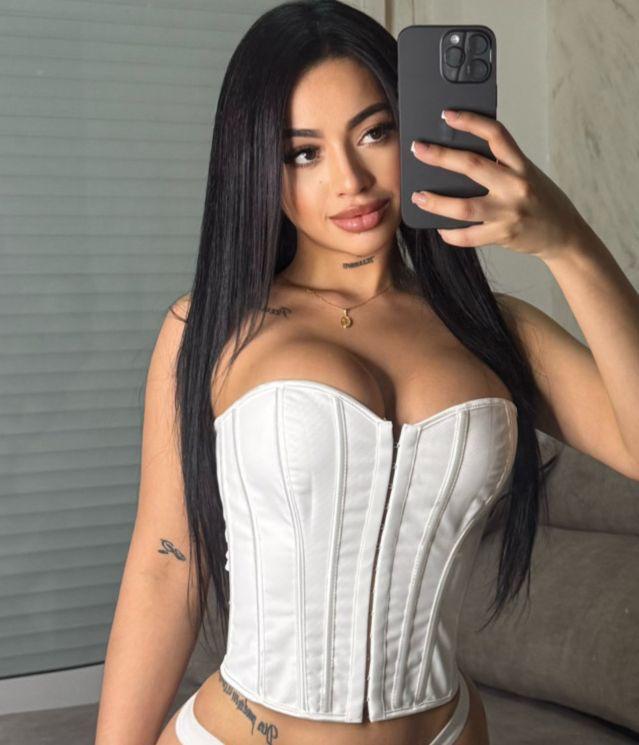 SUSANA CURVAS DE ESCÁNDALO EXPLOSIVA LATINA
