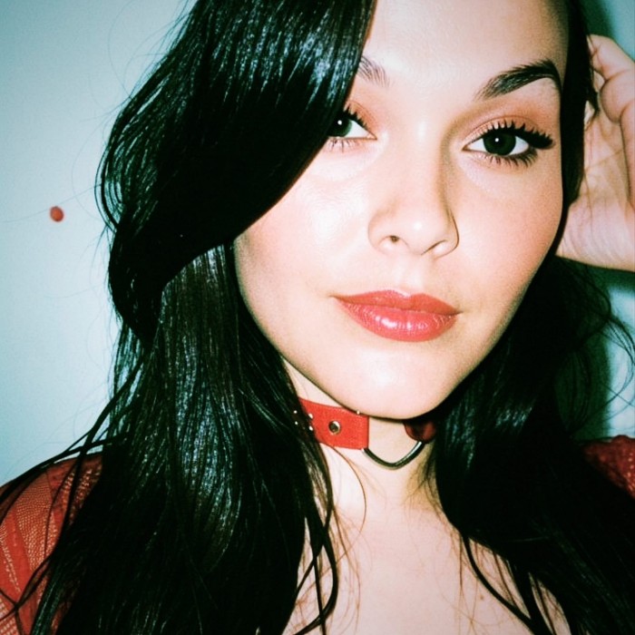 chica trans femenina lista para abrirte el culete!