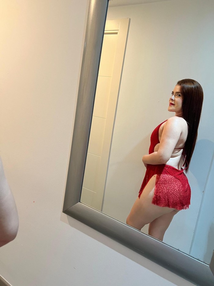 EN TETUAN COLOMBIANA  MI CUERPO ARDE POR SEXO
