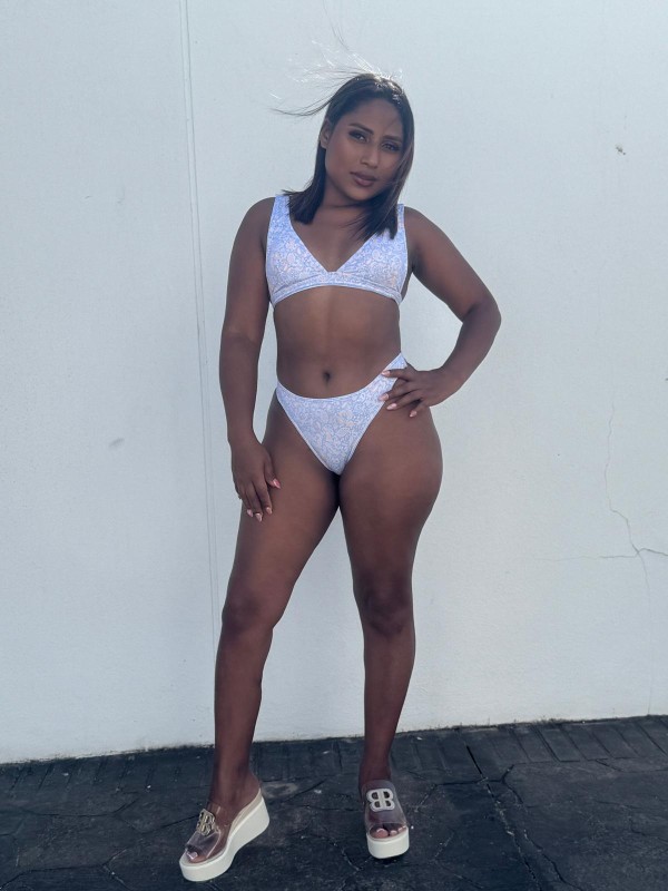 DAYANA COLOMBIANA 24 AÑOS EN SEVILLA