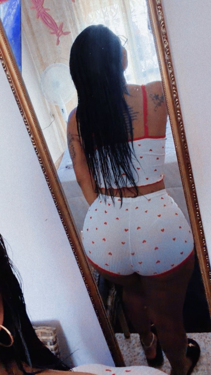 Muy sexy y linda dama de compañía
