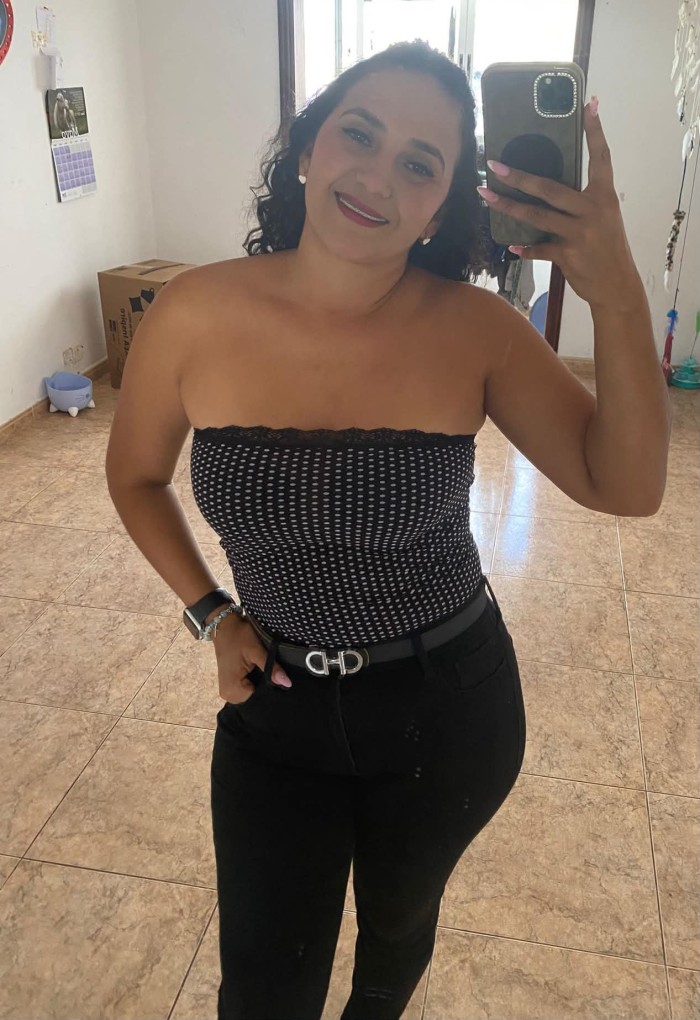 Madurita explosiva, ESCRIBEME DISPONIBLE24H
