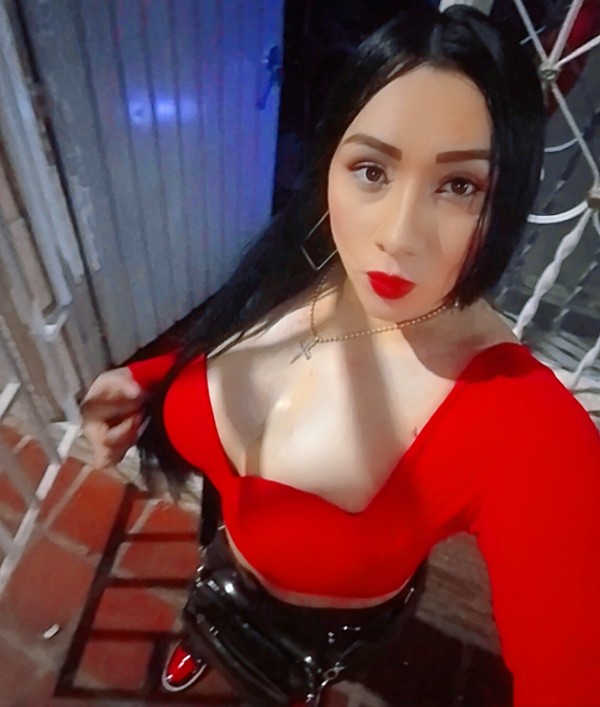 cariño soy paolita soy como meves en mis fotos