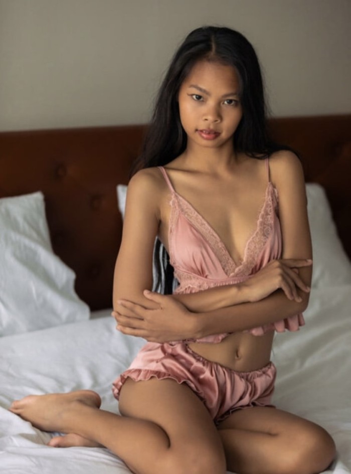 Karol la más dulce solo salidas