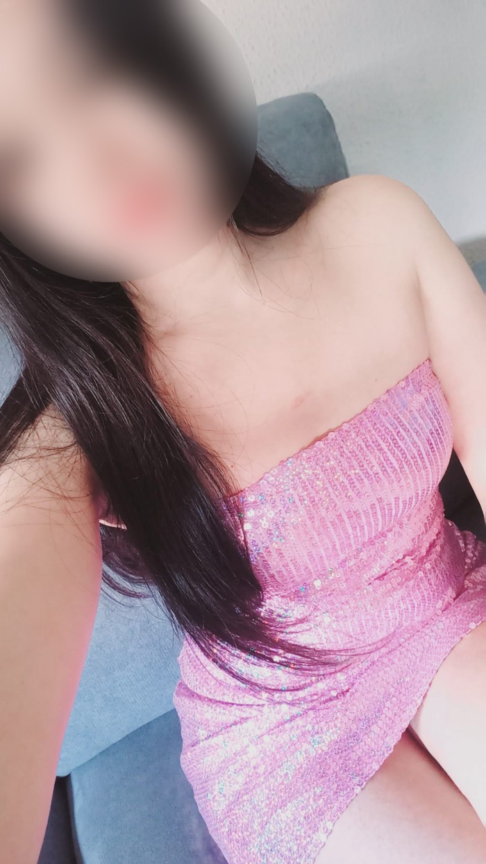 Lisa jovencita 21 años guapa cariñosa viciosa fiestera en vic