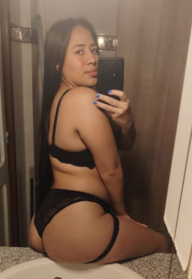 andrea juguetona completa cariñosa viciosa fiestera desde 15mint 30€ en vic