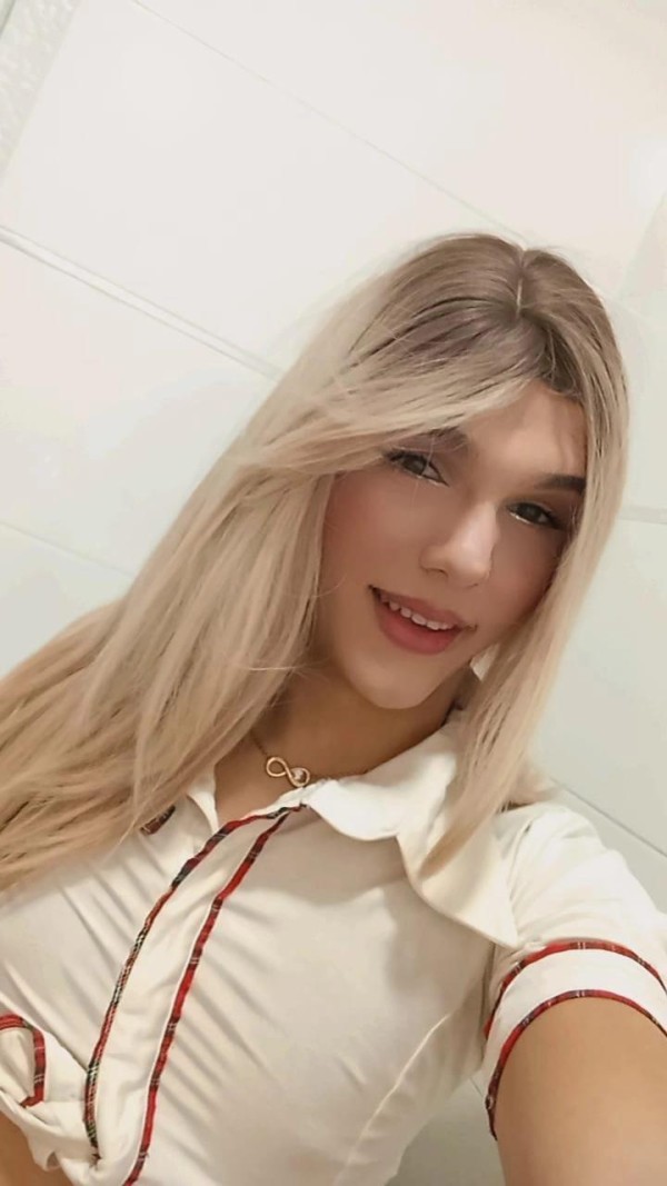 VALERIN RUBIA EXOTICA MUY CALIENTE INOLVIDABLE!