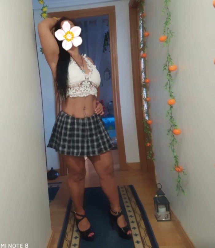 Muy sexy y complaciente dama de compañía