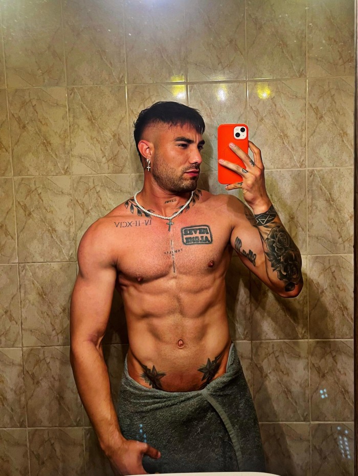 CAÑERO POLLON FIESTERO Y VICIOSO EMPOTRADOR