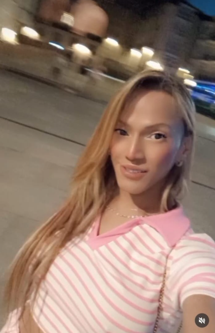 EXQUISITA CHICA TRANS IMPLICADA Y COMPLACIENTE