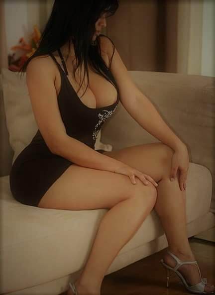 TRANS MASAJISTA EN LLEIDA SUPER FEMININA Y DOTADA.