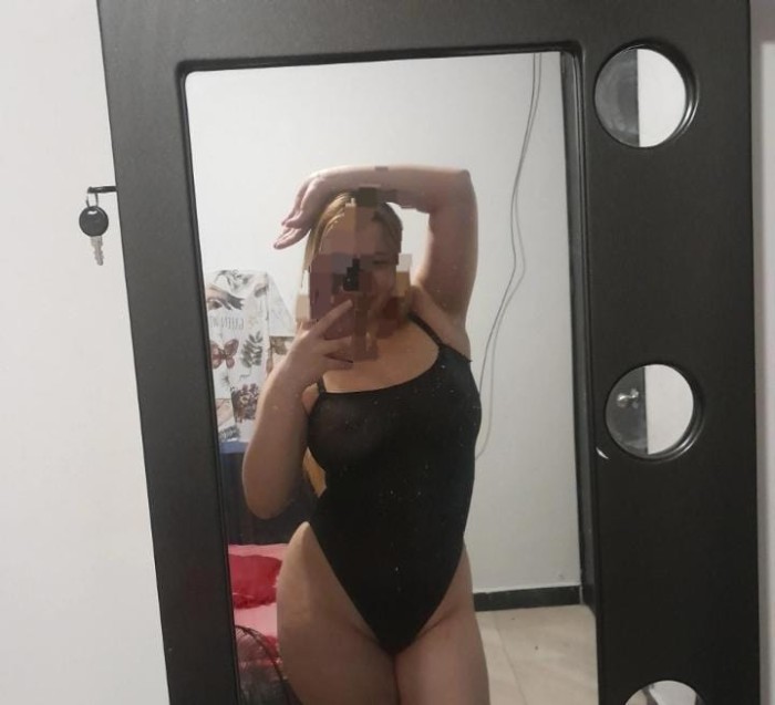 SOY SAMANTHA, COLOMBIANA CALIENTE Y DISCRETA