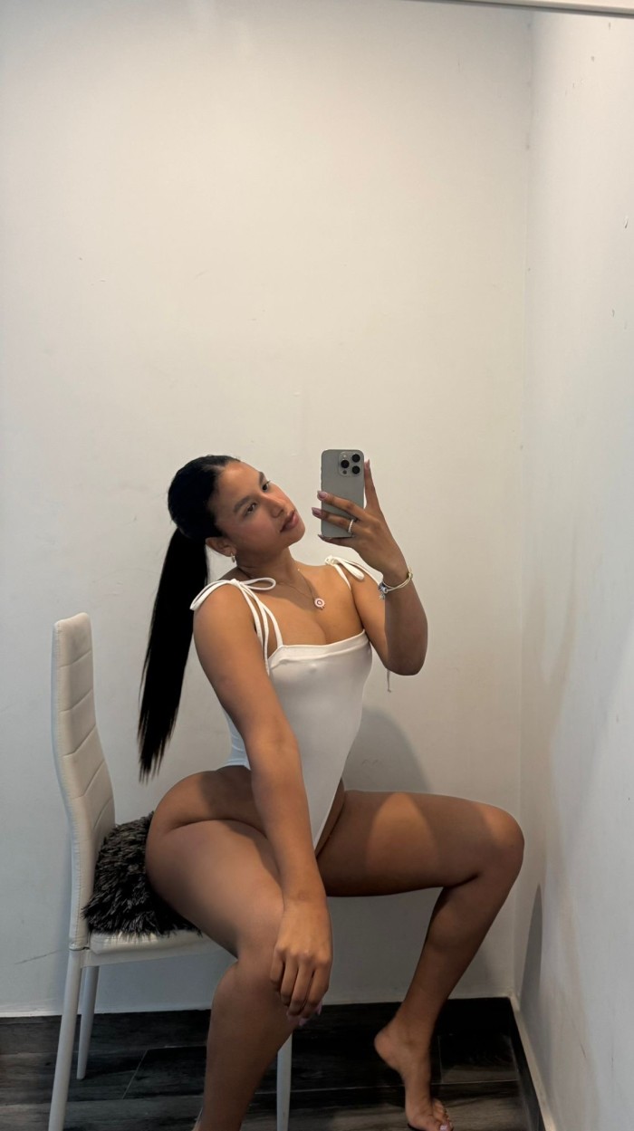 Venezolana muy guapa y decidida en Legazpi