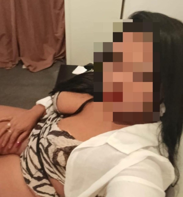 Jovencita cachonda nueva en ALICANTE