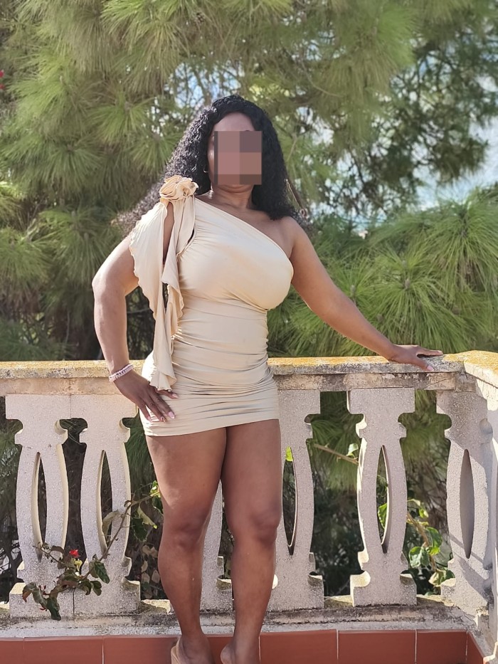 EN ORIHUELA MUJER COMPLACIENTE A L PLACER