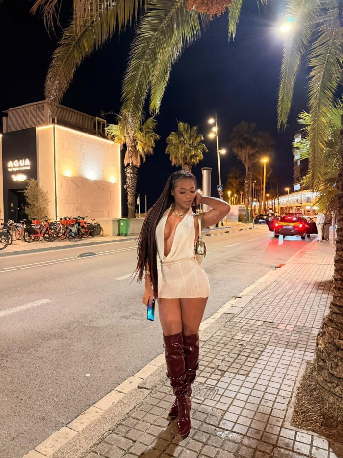SOY LUISA, COLOMBIANA ARDIENTE ESPERANDOTE