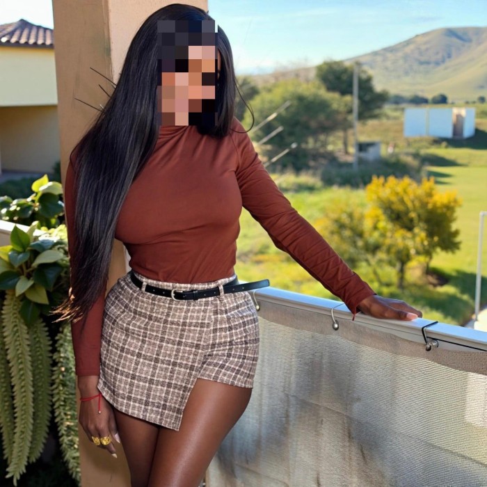 Somos variedad de chicas muy implicadas y cañeras ven solo o con amigos EXL