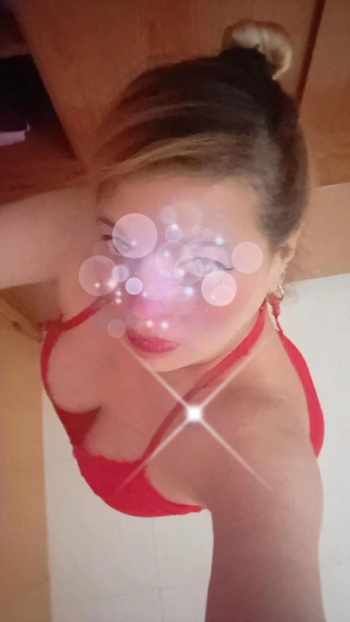 Caroline cachonda fiestera 24 h castellon