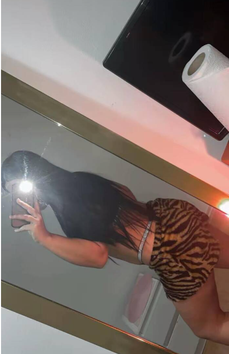 DESEOSA IMPLICADA CACHONDA MUY COMPLACIENTE